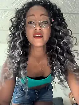 Amaliu  online show from February 24, 2025, 3:53 pm