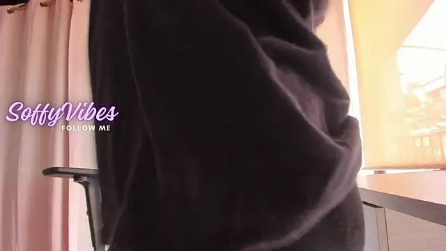 Snapshot of soffyvibes- chatting on January 2, 2025, 5:07 pm soffyvibes- online show from January 2, 2025, 5:07 pm