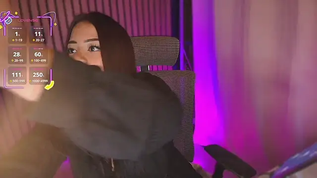 Snapshot of soffyvibes- chatting on October 8, 2025, 2:09 am soffyvibes- online show from October 8, 2025, 2:09 am