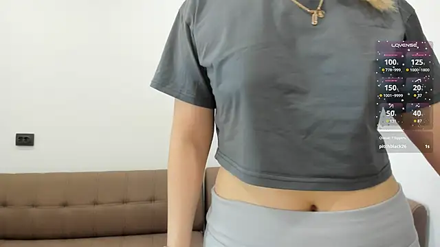 Snapshot of SheenaDollins chatting on December 8, 2024, 9:24 am SheenaDollins online show from December 8, 2024, 9:24 am