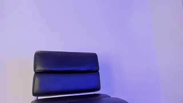 sarah pierce online show from December 13, 2025, 8:58 pm