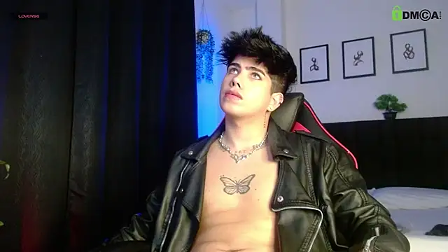 LyleBennett  online show from May 22, 2026, 8:03 pm