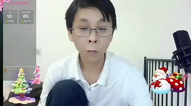 Snapshot of TGH521 chatting on December 22, 2024, 6:06 am TGH521 online show from December 22, 2024, 6:06 am