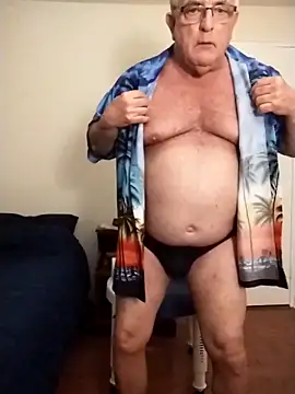 Snapshot of Shoreguy69 chatting on February 12, 2026, 6:19 am Shoreguy69 online show from February 12, 2026, 6:19 am