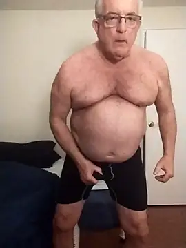 Snapshot of Shoreguy69 chatting on February 18, 2026, 10:00 am Shoreguy69 online show from February 18, 2026, 10:00 am