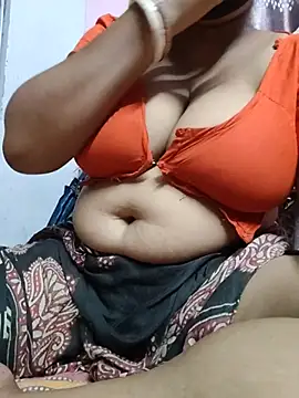 BERRY 00 online show from July 28, 2026, 6:20 pm