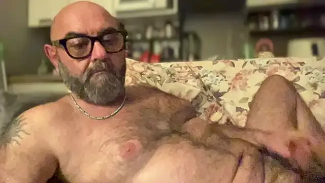 Snapshot of MM7026 chatting on April 28, 2026, 9:53 pm MM7026 online show from April 28, 2026, 9:53 pm