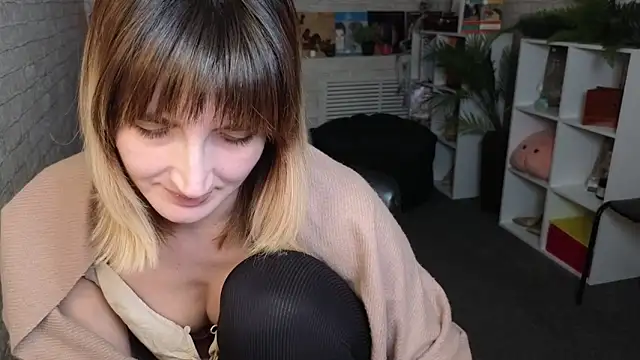 Nika Kitten online show from February 19, 2026, 10:00 am