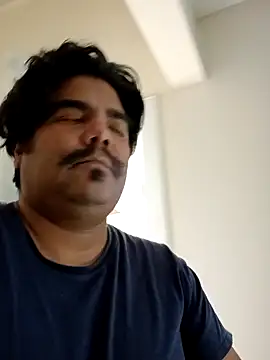 Brickstash online show from September 10, 2025, 6:41 pm