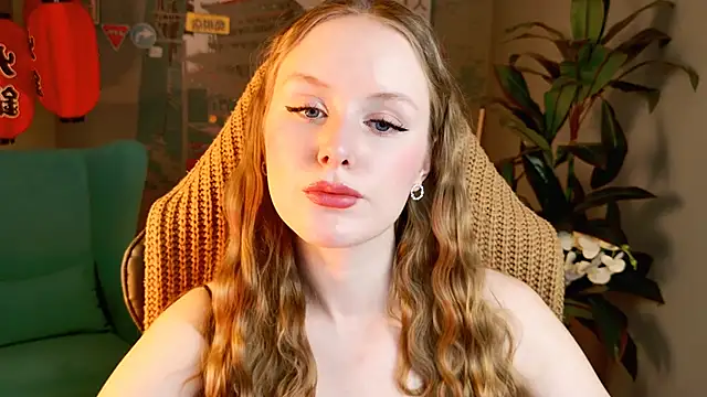 VivienLeeigh online show from November 15, 2025, 9:28 am