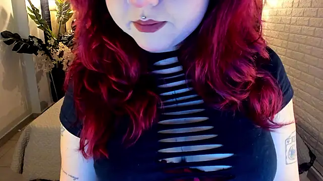 crimson tati  online show from March 14, 2026, 4:29 am