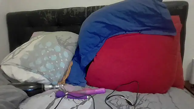 Snapshot of Cindy22 chatting on March 3, 2025, 10:31 pm Cindy22 online show from March 3, 2025, 10:31 pm