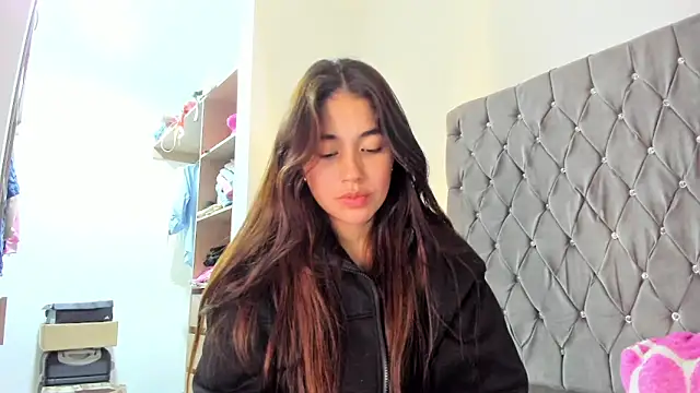 Snapshot of AriaMontgomery chatting on January 11, 2025, 7:17 am AriaMontgomery online show from January 11, 2025, 7:17 am