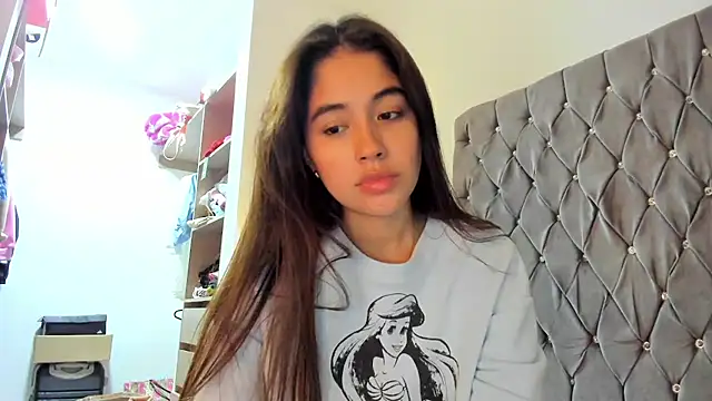 Snapshot of AriaMontgomery chatting on January 13, 2025, 9:08 am AriaMontgomery online show from January 13, 2025, 9:08 am