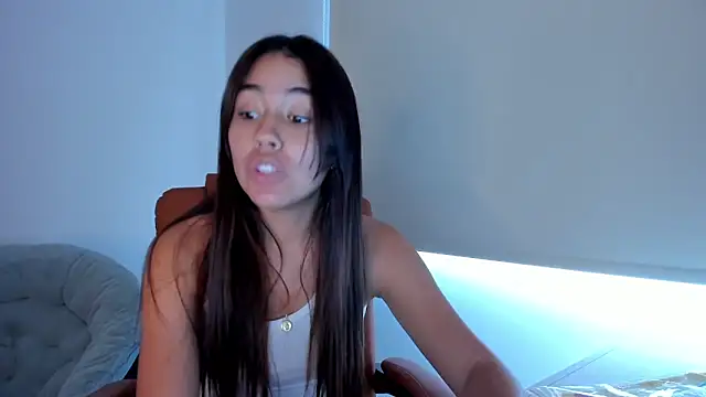 Snapshot of AriaMontgomery chatting on February 2, 2025, 10:28 pm AriaMontgomery online show from February 2, 2025, 10:28 pm