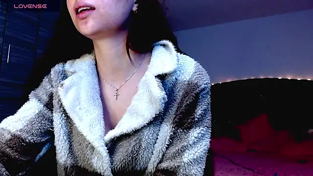 holy juli online show from December 22, 2025, 4:20 am