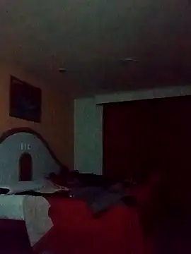 DaniMejia3015 online show from September 24, 2025, 1:42 am