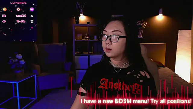 Snapshot of Marine_Vact chatting on January 19, 2025, 5:28 pm Marine Vact online show from January 19, 2025, 5:28 pm