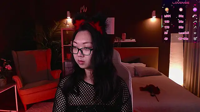 Snapshot of Marine_Vact chatting on September 21, 2025, 2:08 pm Marine Vact online show from September 21, 2025, 2:08 pm