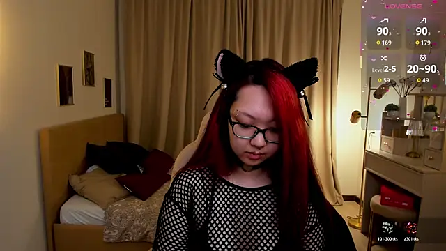 Marine Vact online show from April 7, 2026, 2:06 pm