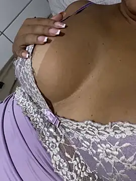 luara1988 online show from February 3, 2026, 10:31 am