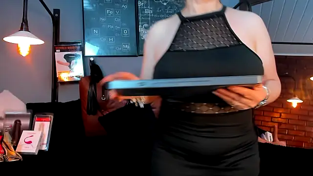 Samantha mature56 online show from March 25, 2026, 2:06 am