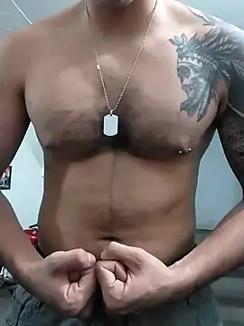 Snapshot of King_russo chatting on February 3, 2025, 12:25 am King russo online show from February 3, 2025, 12:25 am