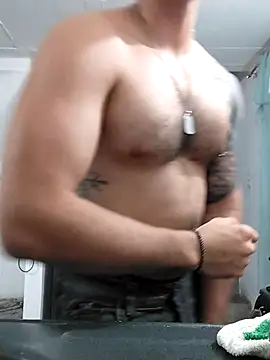 Snapshot of King_russo chatting on February 15, 2025, 3:20 am King russo online show from February 15, 2025, 3:20 am