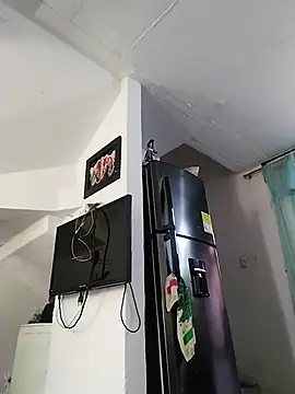 Snapshot of King_russo chatting on February 16, 2025, 8:11 pm King russo online show from February 16, 2025, 8:11 pm