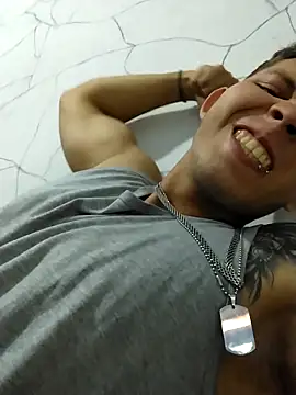 Snapshot of King_russo chatting on March 6, 2025, 12:43 am King russo online show from March 6, 2025, 12:43 am