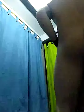 Snapshot of King_russo chatting on March 16, 2025, 6:42 am King russo online show from March 16, 2025, 6:42 am