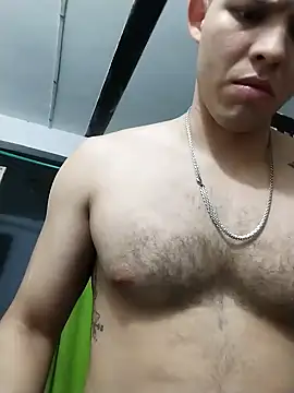 Snapshot of King_russo chatting on September 15, 2025, 9:59 pm King russo online show from September 15, 2025, 9:59 pm