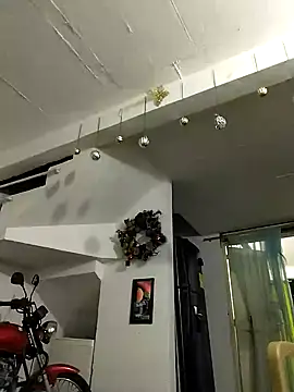 Snapshot of King_russo chatting on December 2, 2025, 11:23 pm King russo online show from December 2, 2025, 11:23 pm