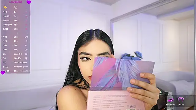 elasummer online show from February 25, 2025, 11:52 am