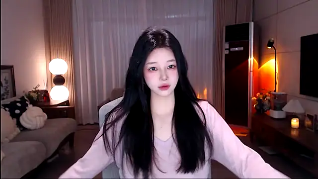 sweateanv  online show from March 7, 2026, 7:05 am