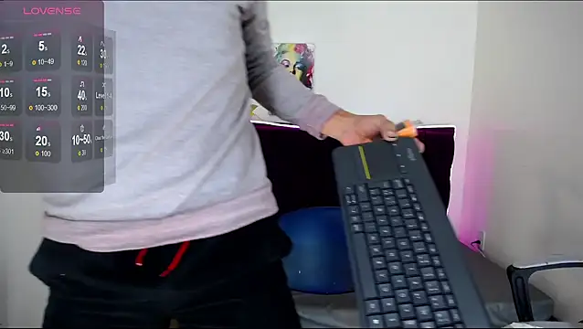 kevin  fox  online show from March 22, 2025, 7:31 pm