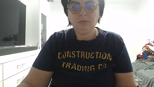 Amandamuller1982 online show from November 27, 2025, 10:56 pm