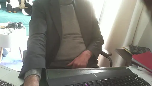 Snapshot of shyfrenchcock1 chatting on February 10, 2025, 3:53 pm shyfrenchcock1 online show from February 10, 2025, 3:53 pm