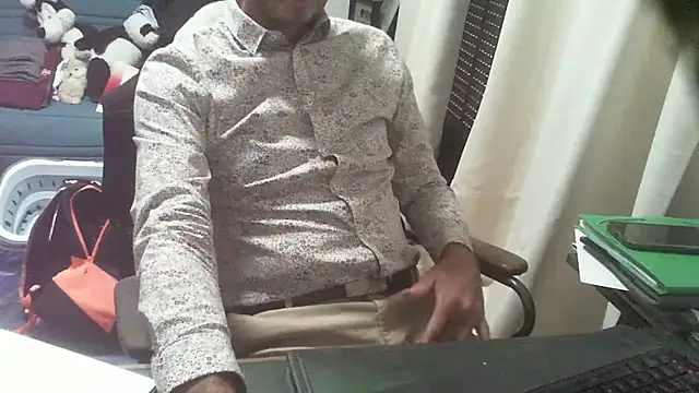 Snapshot of shyfrenchcock1 chatting on September 11, 2025, 12:38 pm shyfrenchcock1 online show from September 11, 2025, 12:38 pm