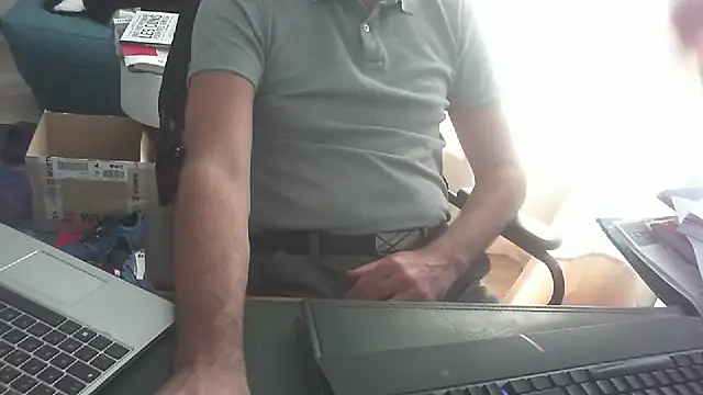 Snapshot of shyfrenchcock1 chatting on October 6, 2025, 8:12 am shyfrenchcock1 online show from October 6, 2025, 8:12 am