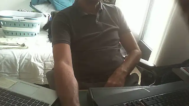 shyfrenchcock1 online show from July 15, 2026, 9:25 am