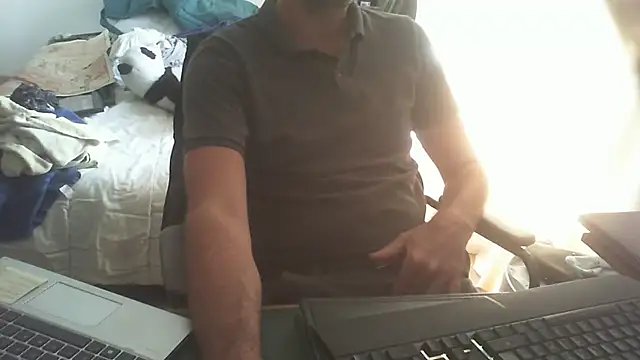 shyfrenchcock1 online show from July 17, 2026, 9:16 am