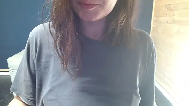 Snapshot of NovaBabe21 chatting on September 14, 2025, 10:03 am NovaBabe21 online show from September 14, 2025, 10:03 am