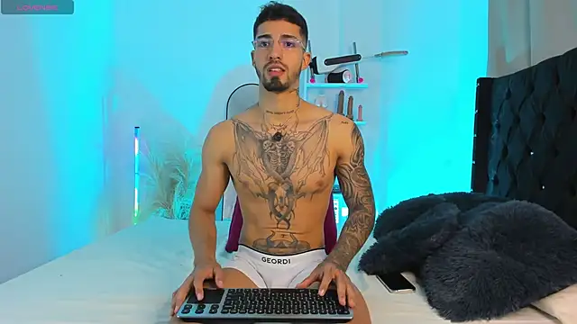 Duriel  online show from September 23, 2025, 6:11 pm