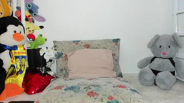 andradahot15 online show from September 24, 2025, 10:29 am