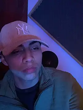 Snapshot of SkinnyHot444 chatting on January 16, 2025, 11:48 am SkinnyHot444 online show from January 16, 2025, 11:48 am