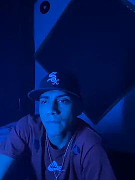 Snapshot of SkinnyHot444 chatting on February 5, 2025, 12:27 pm SkinnyHot444 online show from February 5, 2025, 12:27 pm