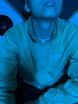 Snapshot of SkinnyHot444 chatting on February 8, 2025, 4:36 pm SkinnyHot444 online show from February 8, 2025, 4:36 pm