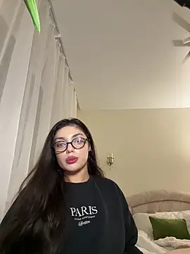 Sweet Khalifa  online show from January 25, 2025, 3:09 pm