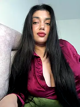 Sweet Khalifa  online show from September 25, 2025, 2:10 pm